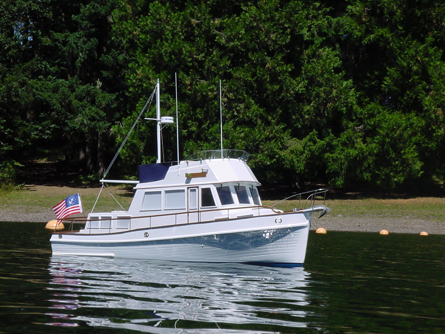 Grand Banks Model クラシックヨット 1:20スケール The GRAND BANKS - Classic Yacht by AMATI - Scale 1/20